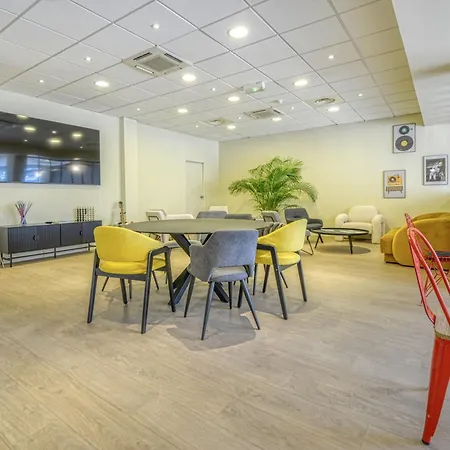 ibis Cholet-3