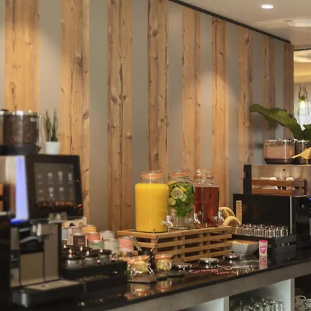 Holiday Inn - The Niu, Mill Cologne Muelheim, An Ihg Hotel-3