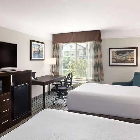 La Quinta By Wyndham Bakersfield North-3