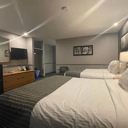 Travelodge By Wyndham Brandon-2