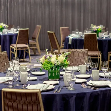 Sheraton Commander Hotel-2