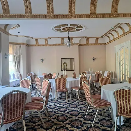 Prince Of Wales Hotel-2