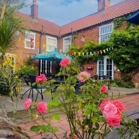 Sutton Staithe Hotel-2
