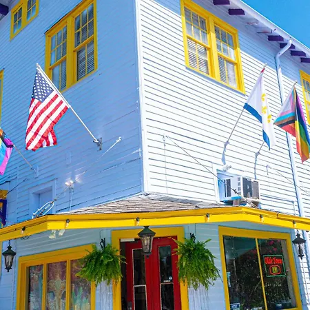 Historic Mardi Gras Inn-3