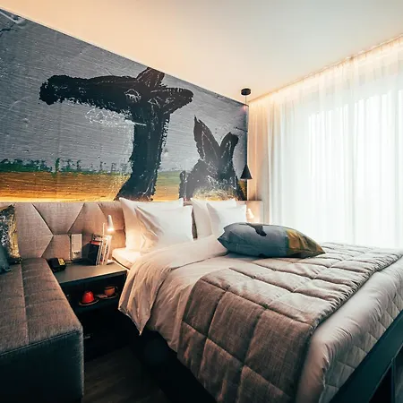 Hotel Ax-2
