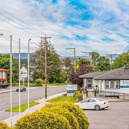 Bluebird Motel-3