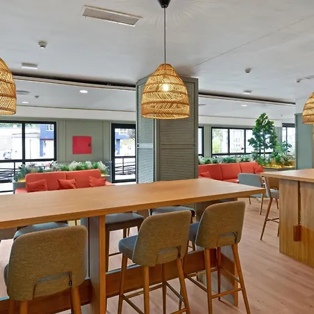 B&B HOTELS Donostia San Sebastián Aeropuerto-3