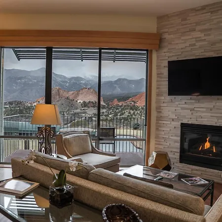 Garden Of The Gods Resort & Club-3