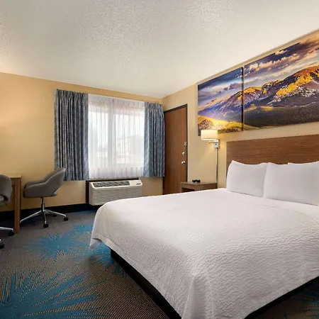 Days Inn By Wyndham Carbondale-2