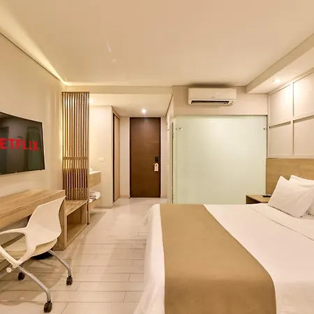 Hotel Dix-2