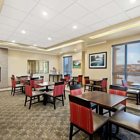 Comfort Inn & Suites Creswell-2