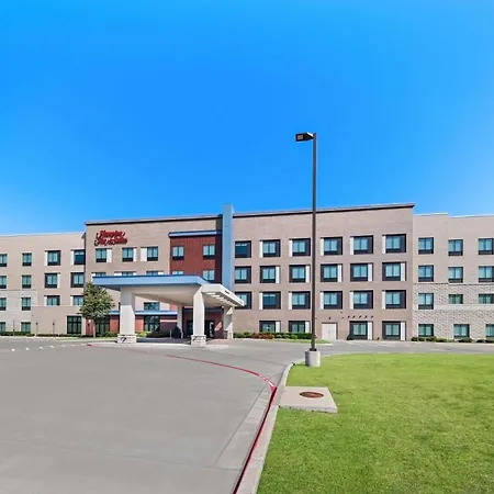 Hampton Inn & Suites Dallas - Farmers Branch-3
