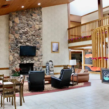 Carlton Lodge Hotel And Suites-2