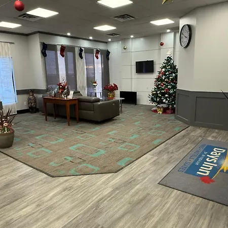 Days Inn By Wyndham Drayton Valley-2