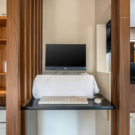 Mainstay Suites Springfield Il-3