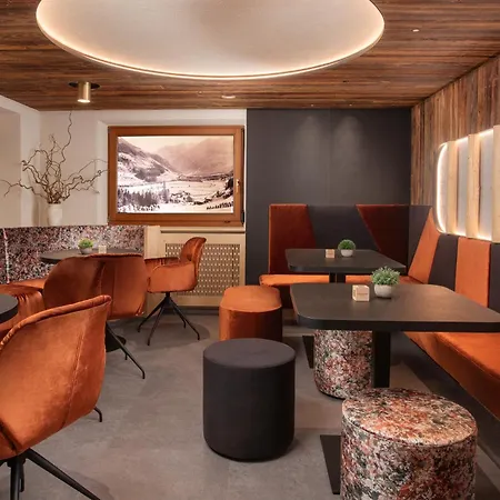 Martinshof Berg Herz Hotel-2