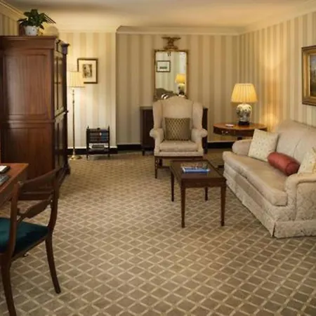 Williamsburg Inn, An Official Colonial Williamsburg Hotel-2