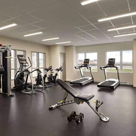 Microtel Inn & Suites By Wyndham Boisbriand-2