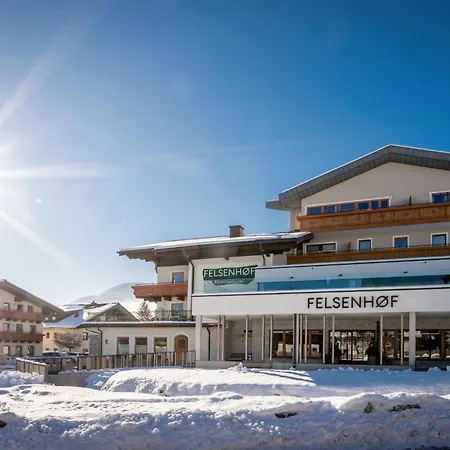 Familienhotel Felsenhof-2