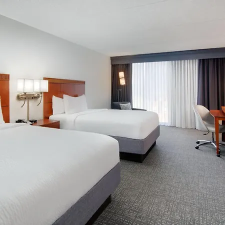 Courtyard By Marriott Augusta-3