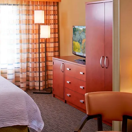 Courtyard By Marriott Ithaca Airport/University-2