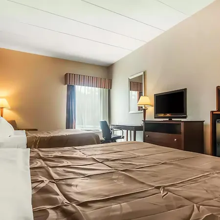 Quality Inn & Suites Lawrenceburg-2