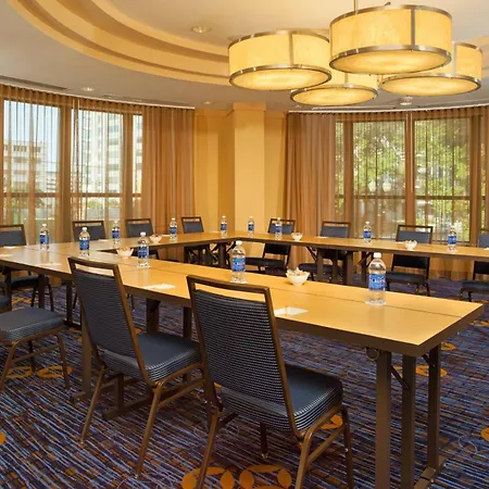 Courtyard By Marriott Washington Capitol Hill/Navy Yard-3
