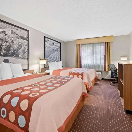 Super 8 By Wyndham Waverly-2
