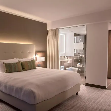 Courtyard By Marriott Wolfsburg-2