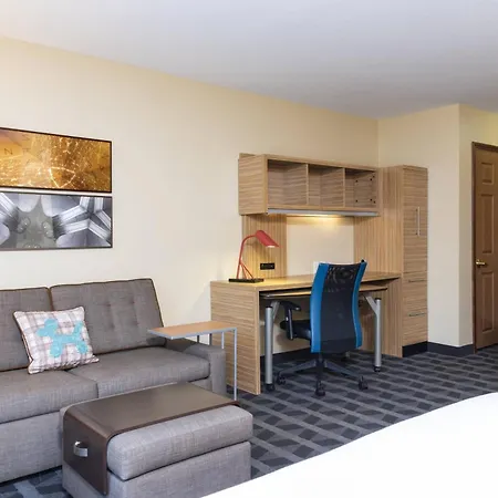 Towneplace Suites By Marriott East Lansing-3