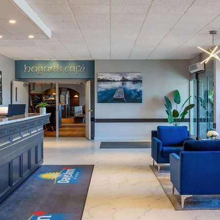 Days Inn & Conference Centre By Wyndham Camrose Norsemen-3