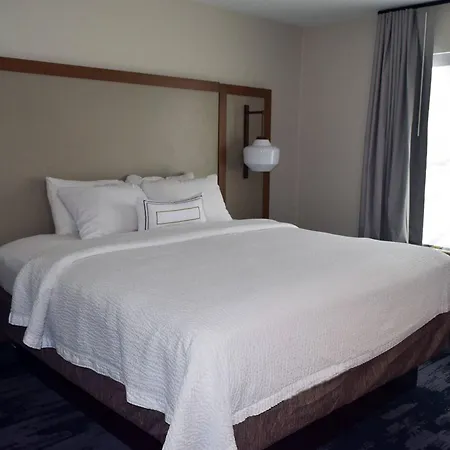 Fairfield By Marriott Youngstown/Austintown-2