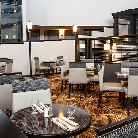 Sheraton Minneapolis West Hotel-3