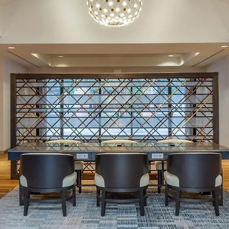 Sheraton Suites Old Town Alexandria-2