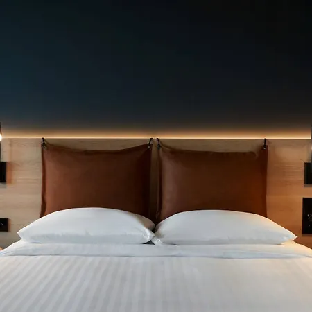 Moxy Antibes Sophia Antipolis-3