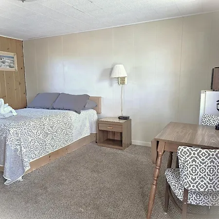The Last Resort Motel-2
