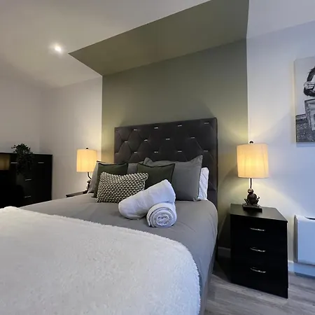 The Seven Suites Liverpool-2