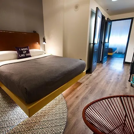 Moxy New Orleans Downtown/French Quarter Area-3