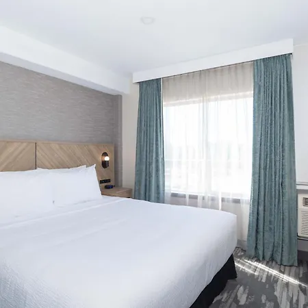 Sandman Hotel Quesnel-3