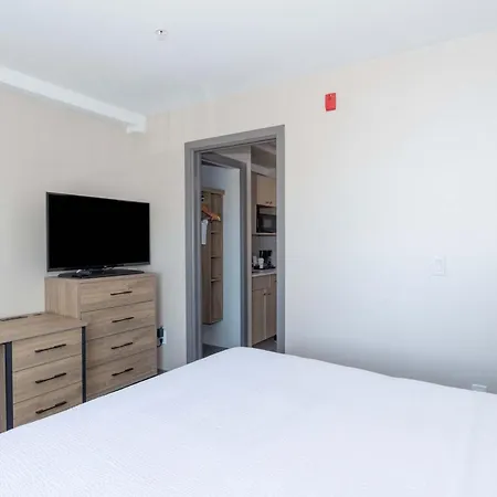 Sandman Hotel Quesnel-3