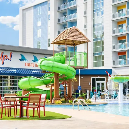 Compass By Margaritaville Hotel Pigeon Forge-2