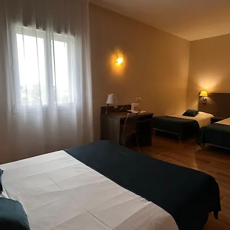 Hotel Caiman-3