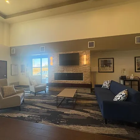 Mainstay Suites Near Denver Downtown-3
