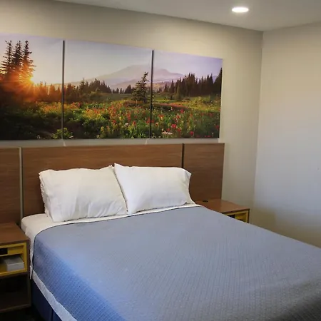 Days Inn By Wyndham Barstow-3