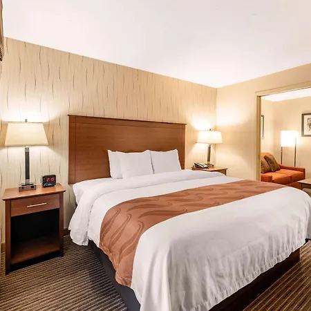 Quality Inn & Suites University Fort Collins-3
