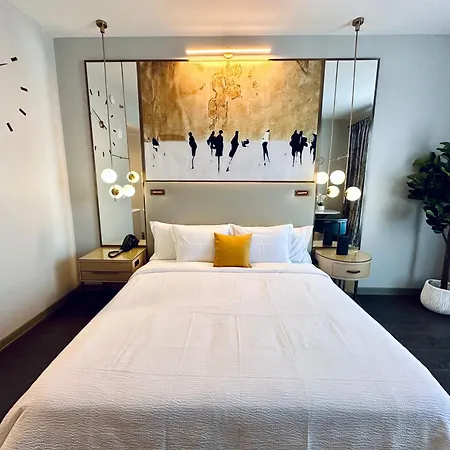 Chez Hotel-3