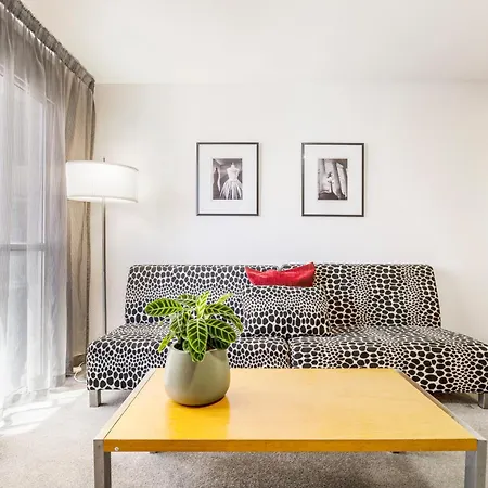 Punthill Apartment Hotel - Little Bourke-2