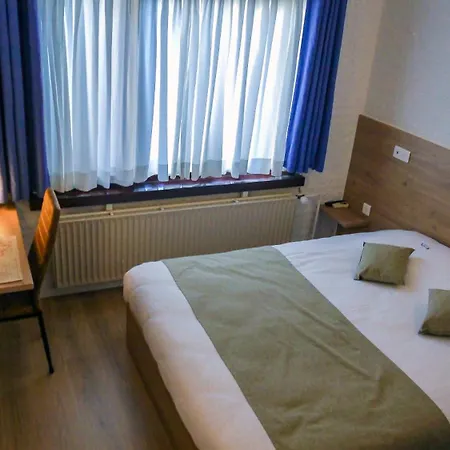 Hotel Dordrecht-3
