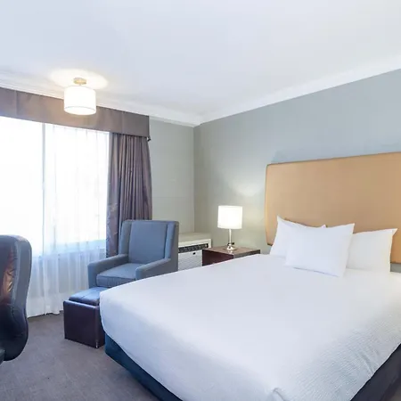 Sandman Hotel Vernon-3