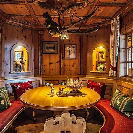 Schloss Hotel Holzrichter-2